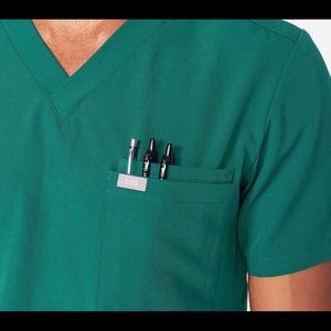 Men’s Figs Scrub set